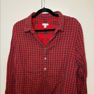 J. Jill red and white long sleeve top w/ pockets